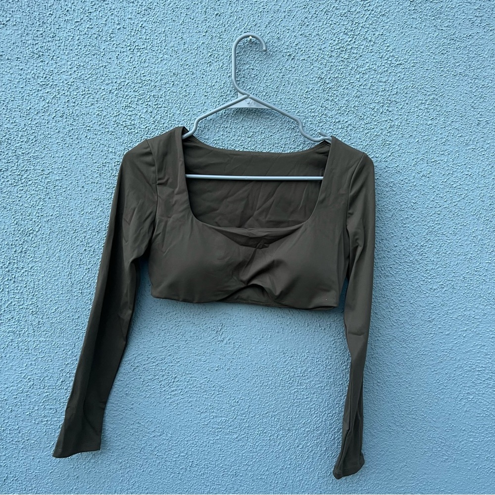 NWOT - long sleeve top